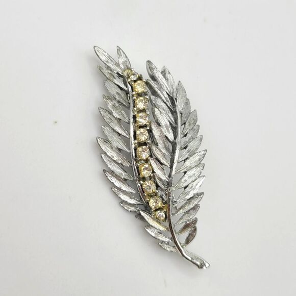 Elegant Silver Leaf Brooch Pin with Rhinestones - Picture 2 of 4